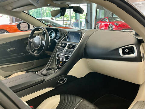 2018 Aston Martin DB11 V12
