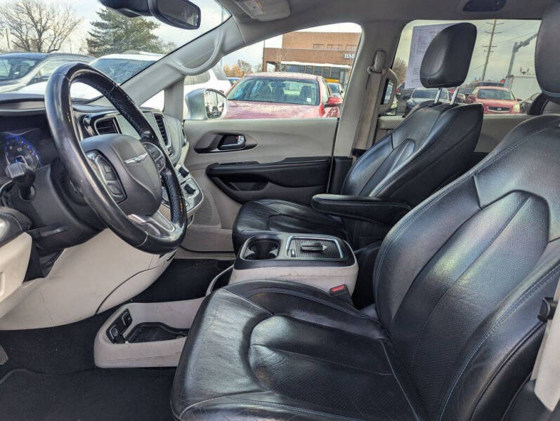 2021 Chrysler Pacifica Touring L