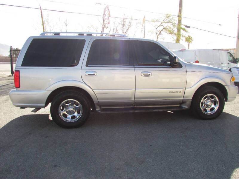 2000 Lincoln Navigator Base photo 3