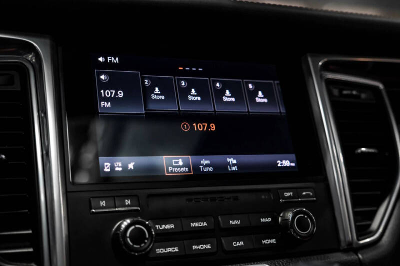 2017 Porsche Macan S