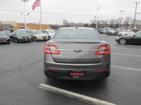2013 Ford Taurus SEL