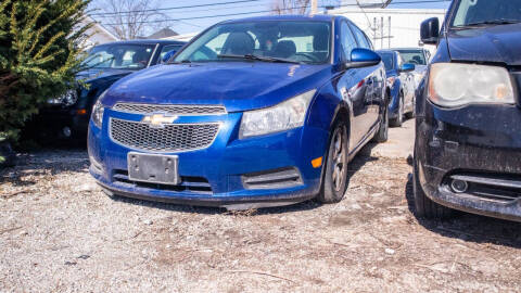 2013 Chevrolet Cruze for sale at Corridor Motors in Cedar Rapids IA
