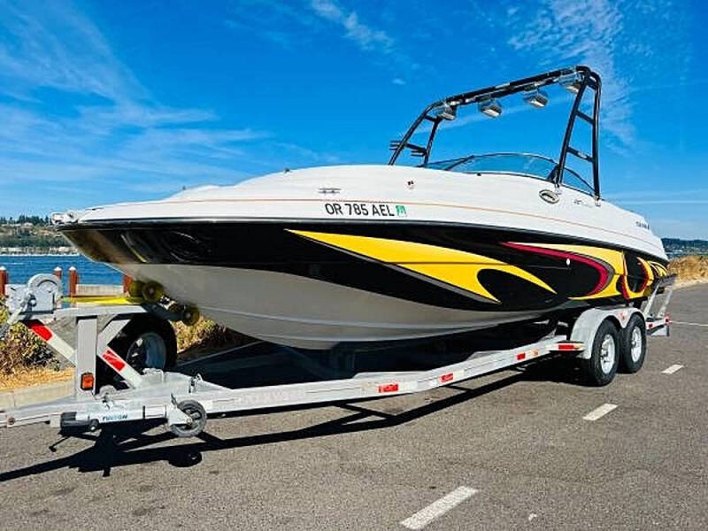 2001 Four Winns FUNSHIP 254