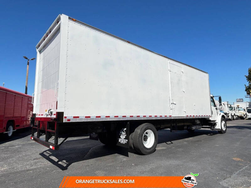 2018 Freightliner M2 106