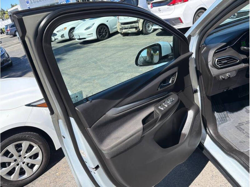 2023 Chevrolet Bolt EUV LT