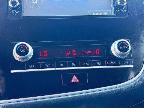 2020 Mitsubishi Outlander ES