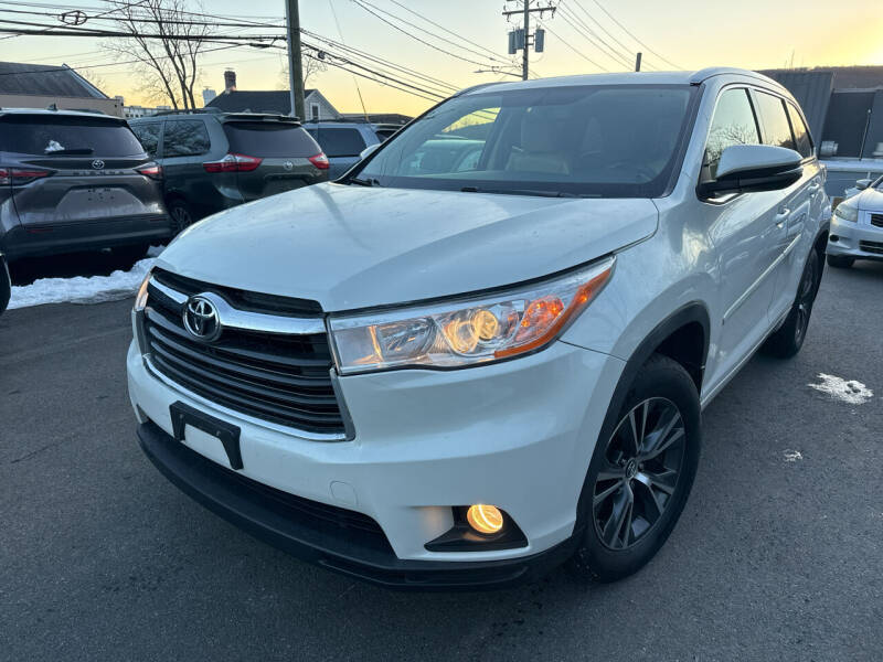 2016 Toyota Highlander for sale at Deals on Wheels in Suffern NY