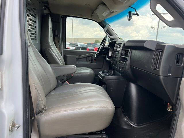 ChevroletExpress16