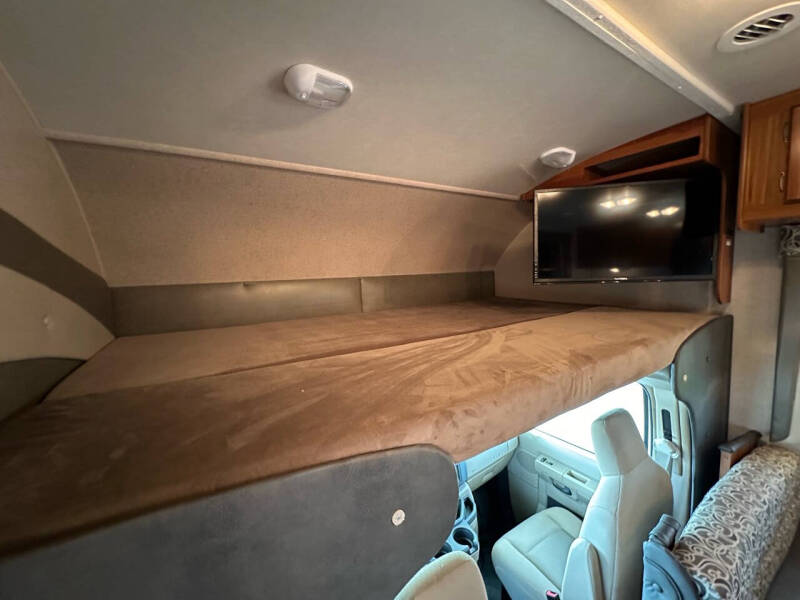 2016 Jayco Redhawk 31 Bunk Beds , LOW MILES