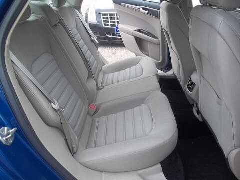 2017 Ford Fusion Hybrid SE