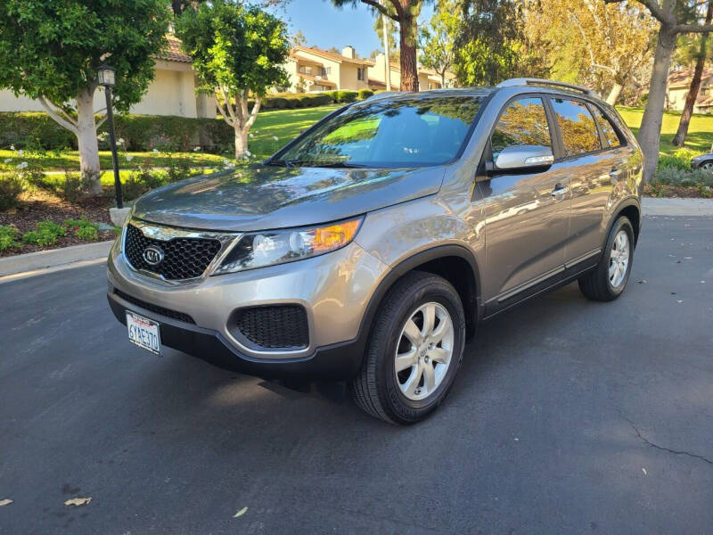 2013 Kia Sorento for sale at E MOTORCARS in Fullerton CA