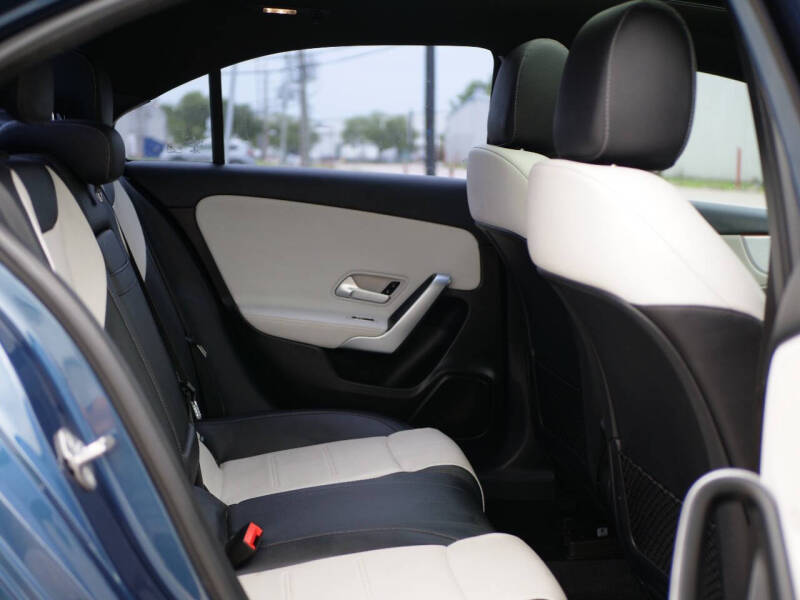 2019 Mercedes-Benz A-Class A 220