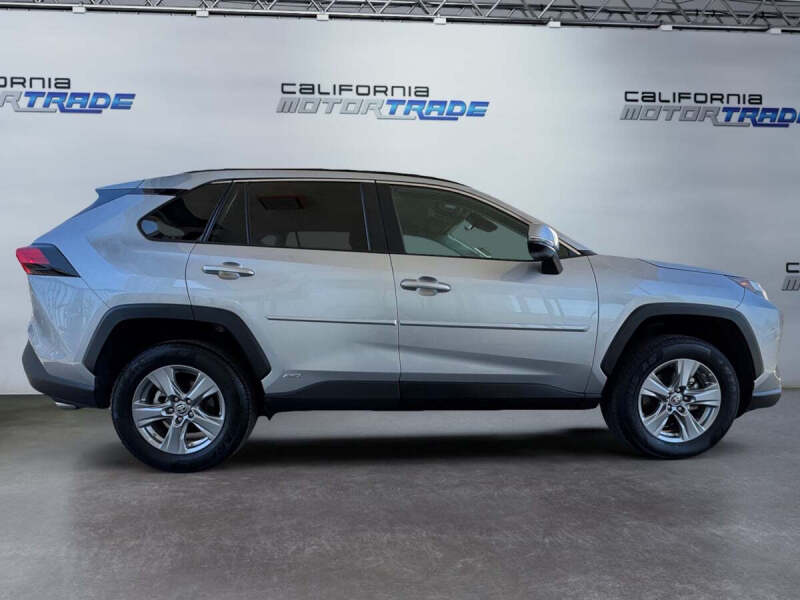 2023 Toyota RAV4 Hybrid LE