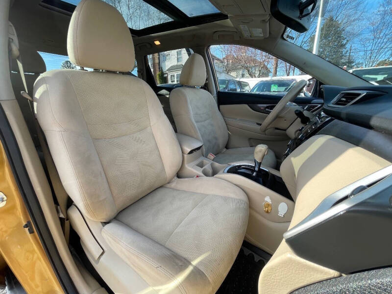 2015 Nissan Rogue SV