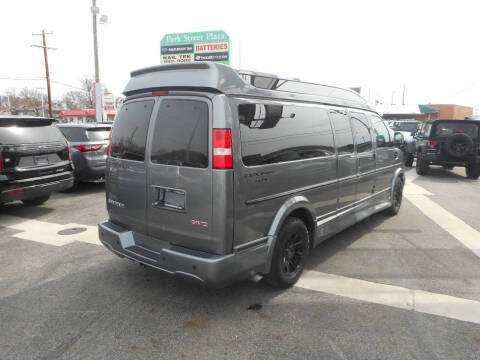 2019 GMC Savana 2500