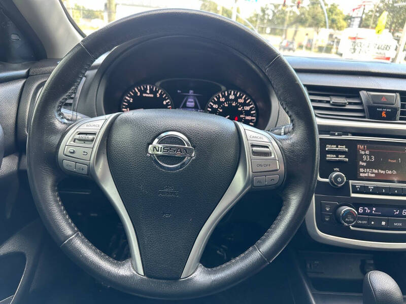 2017 Nissan Altima 2.5 SV