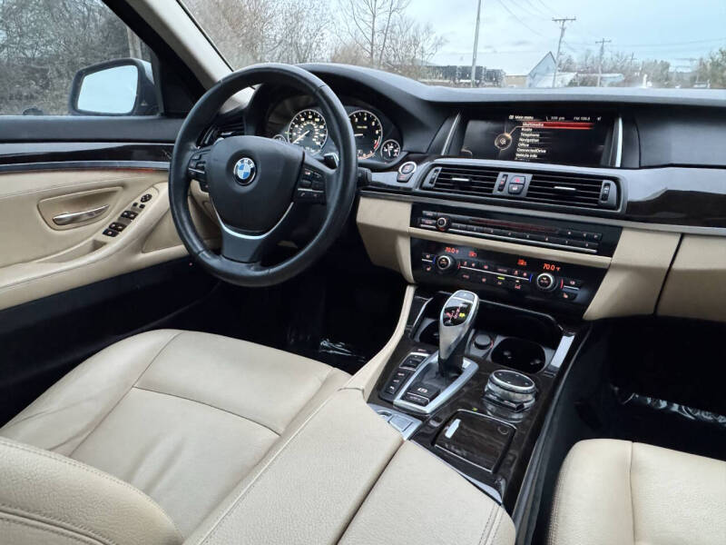 2016 BMW 5 Series 528i xDrive