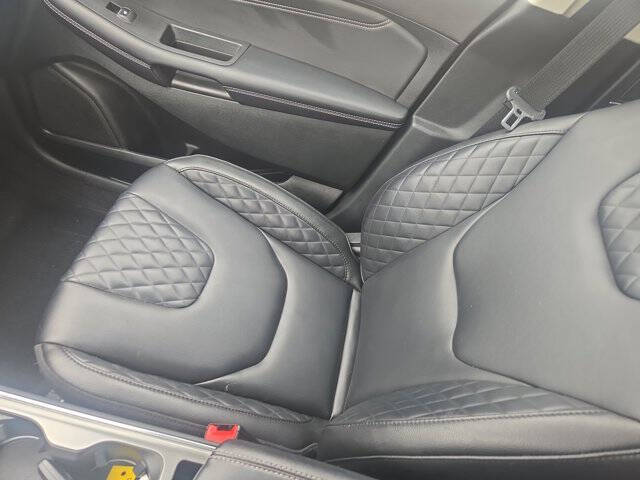 2023 Ford Edge Titanium