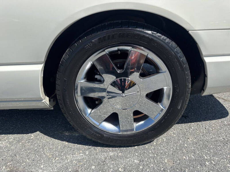2003 Ford Thunderbird