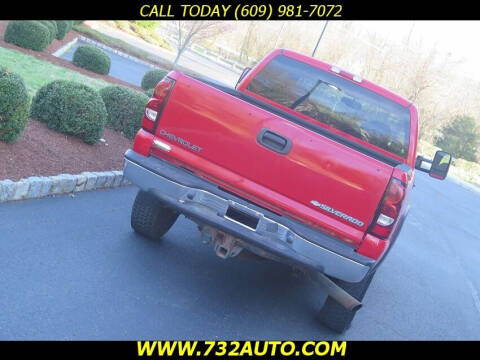 2004 Chevrolet Silverado 2500HD LS