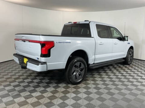 2025 Ford F-150 Lightning Lariat