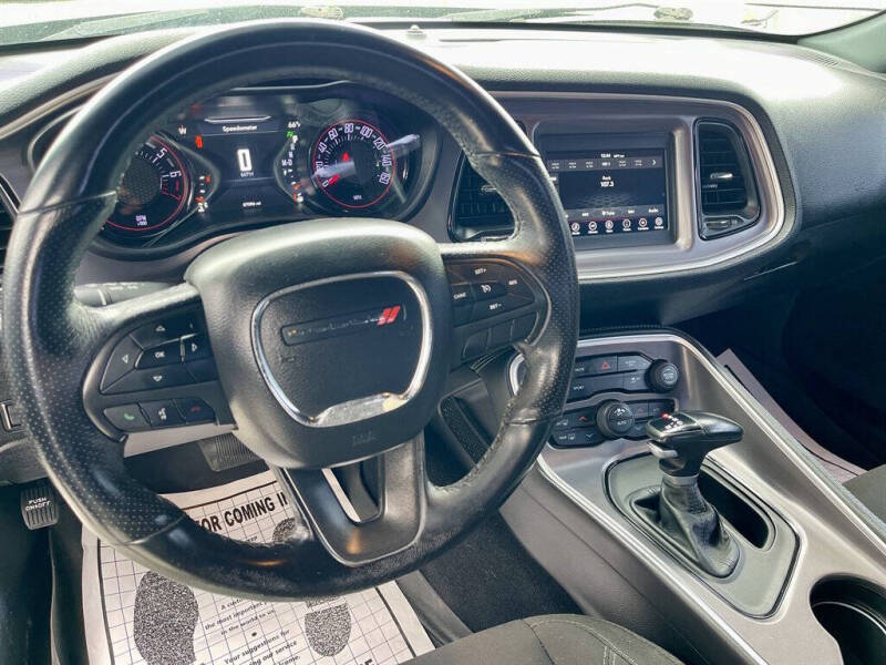 2019 Dodge Challenger SXT