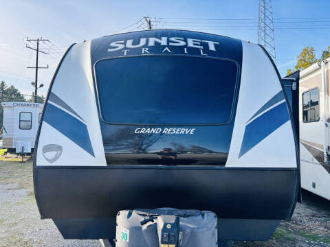 2018 Crossroads RV Sunset Trail 33SI