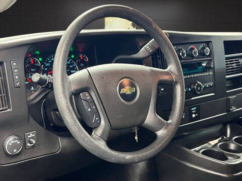 2023 Chevrolet Express 2500
