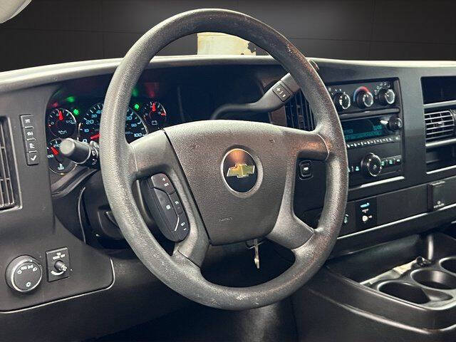 2023 Chevrolet Express 2500