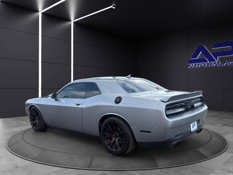 2016 Dodge Challenger SRT 392