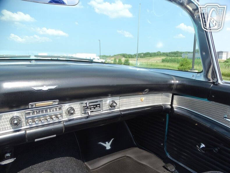 1955 Ford Thunderbird