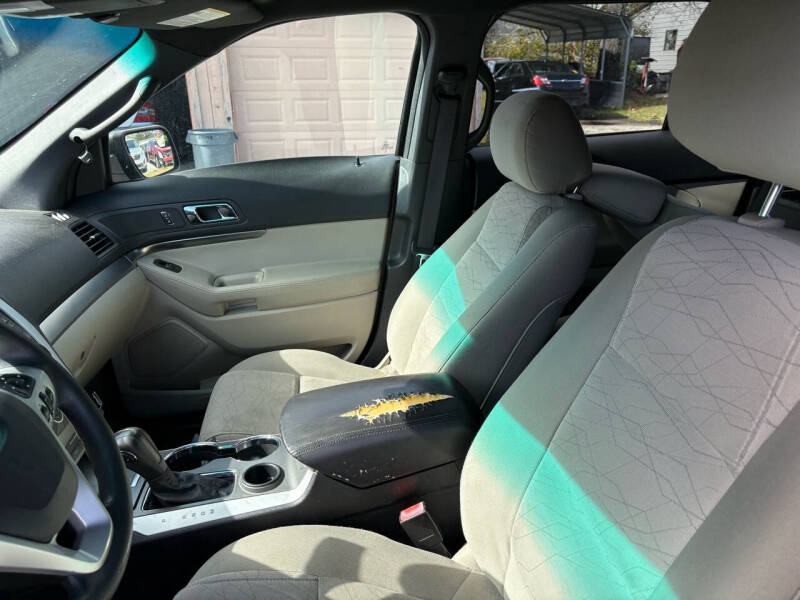 2014 Ford Explorer
