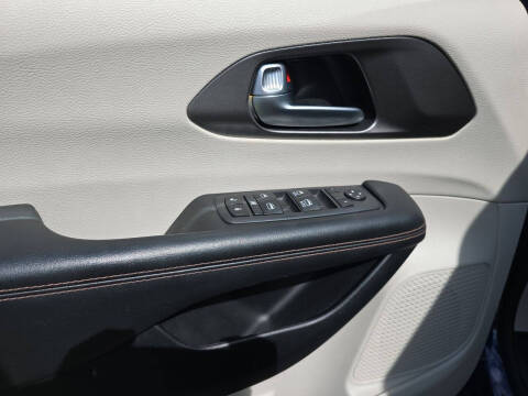2020 Chrysler Pacifica Touring
