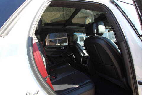 2021 Porsche Cayenne GTS