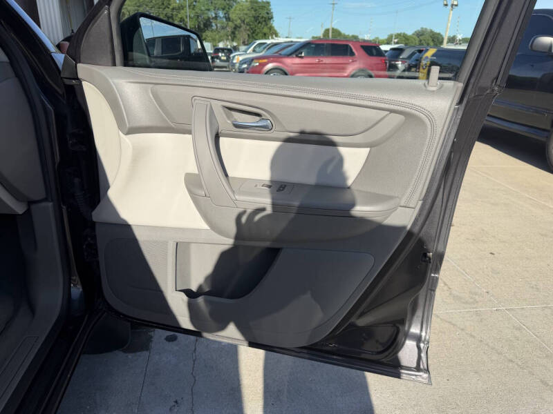 2016 GMC Acadia SLE-1