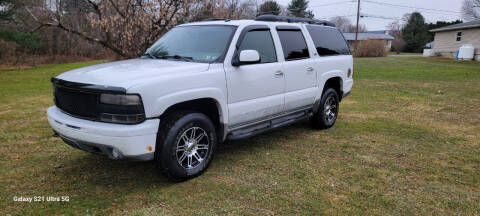 2004 Chevrolet Suburban for sale at J & S Snyder's Auto Sales & Service in Nazareth PA