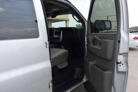 2022 Chevrolet Express 2500