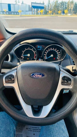 2017 Ford Fiesta SE