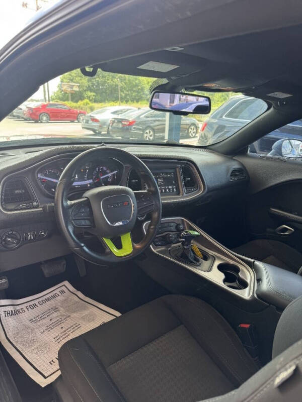 2021 Dodge Challenger SXT
