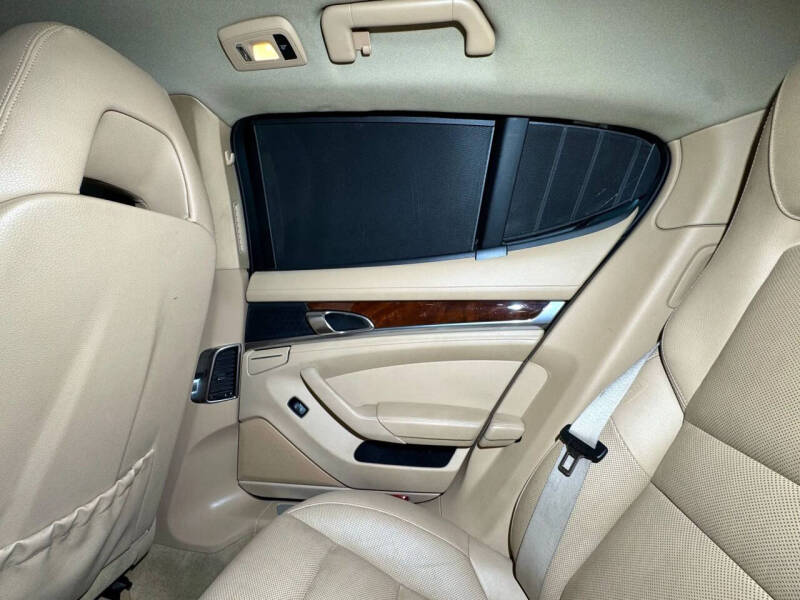 2012 Porsche Panamera