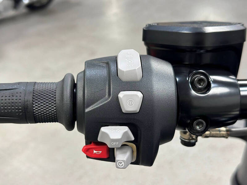 2024 Triumph Rocket III