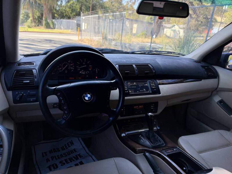 2005 BMW X5 4.4i