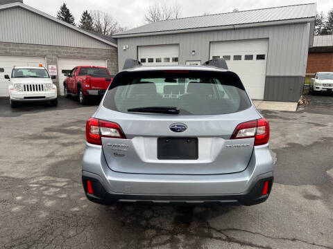 2018 Subaru Outback 2.5i