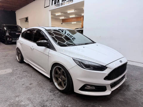 2017 Ford Focus ST