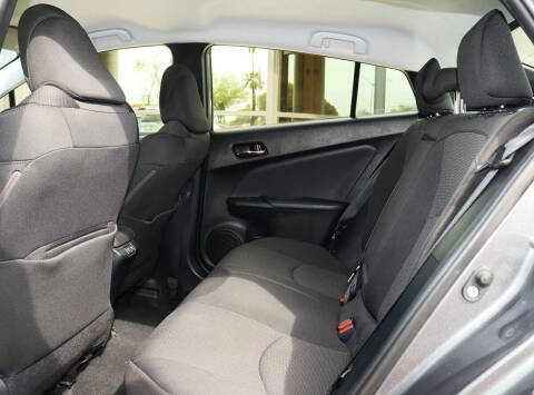 2022 Toyota Prius LE