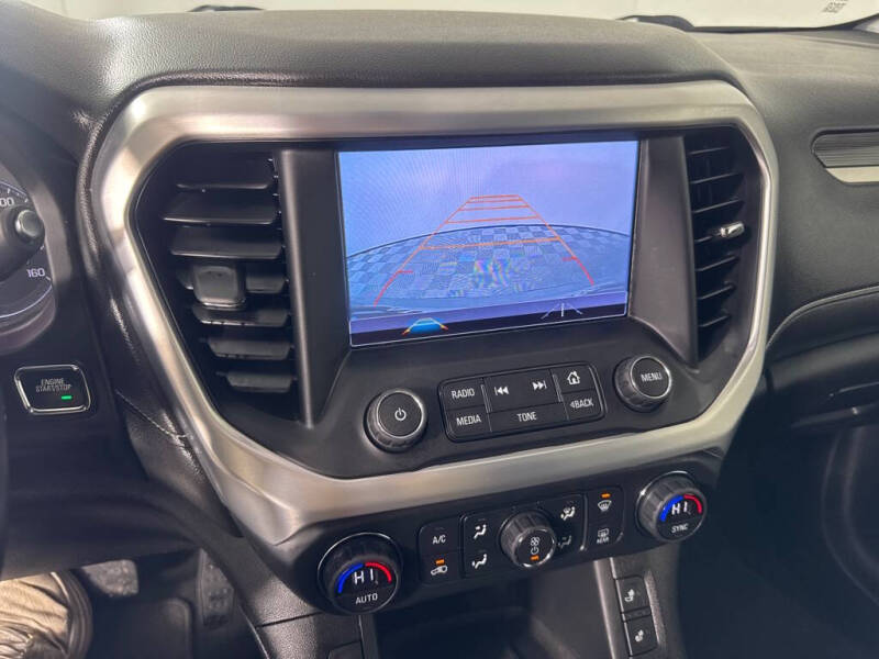 2017 GMC Acadia SLT-1