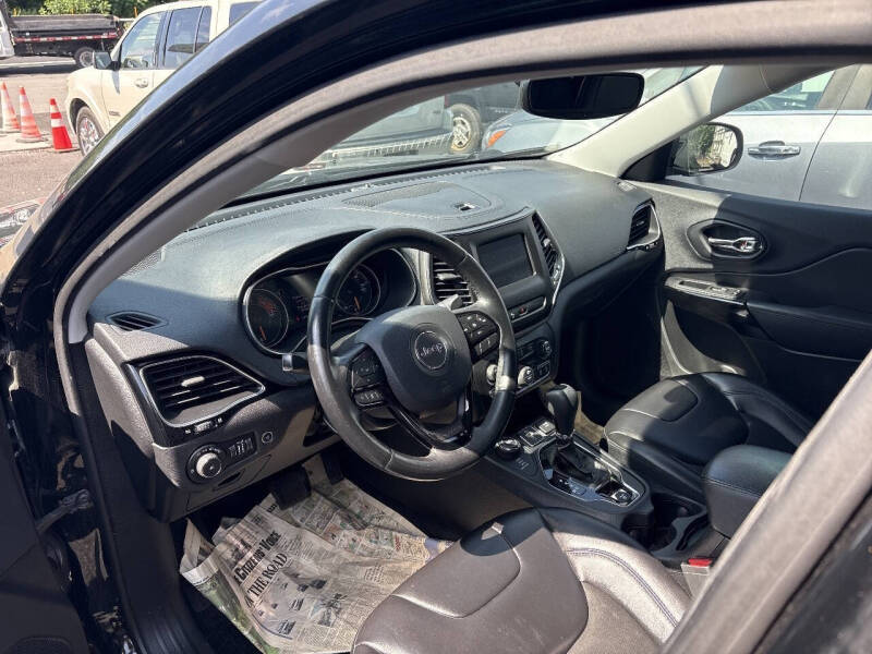 2019 Jeep Cherokee Latitude Plus