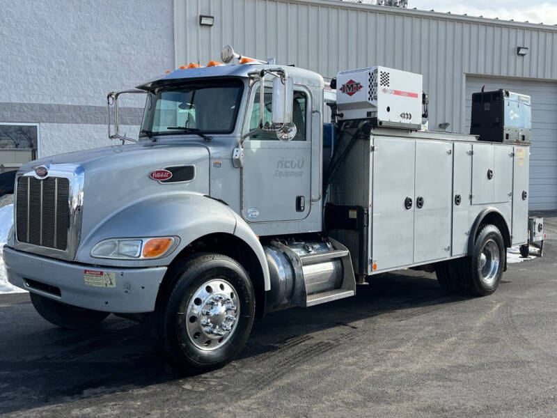 2015 Peterbilt 337