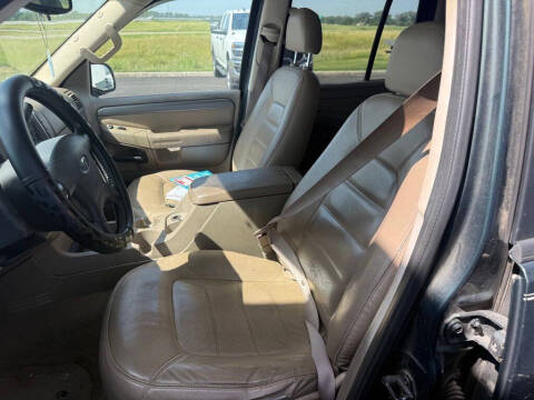 2003 Ford Explorer XLT