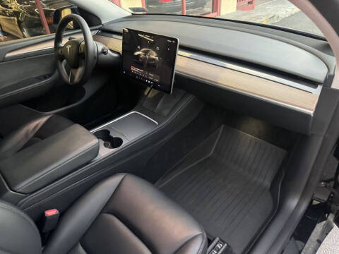 2023 Tesla Model Y Performance